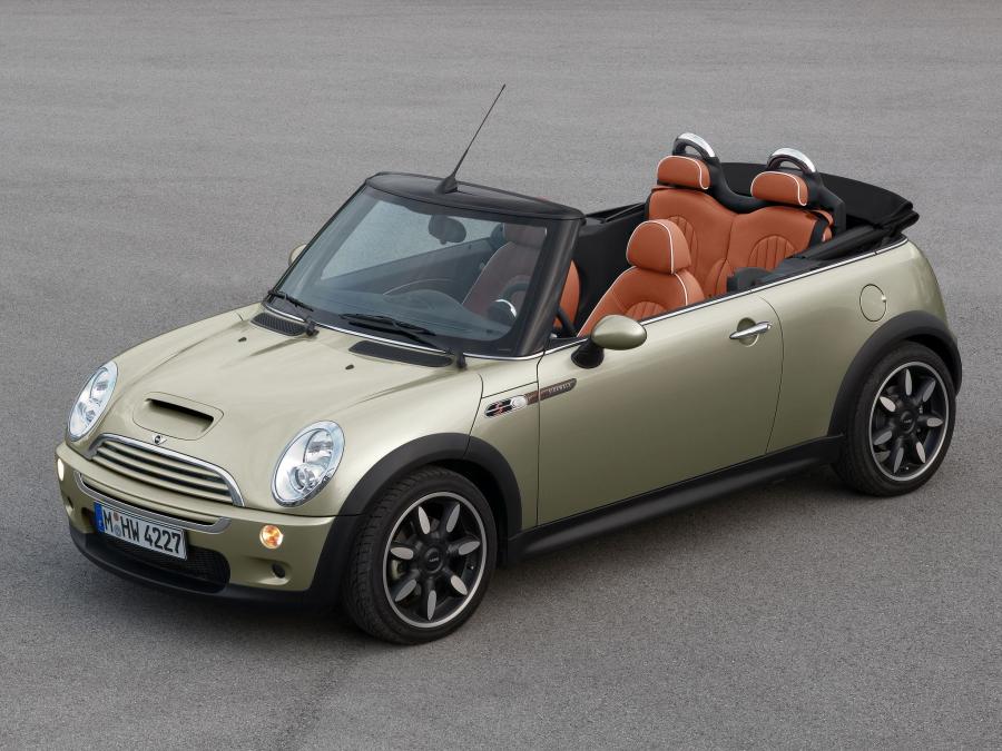  Mini Cooper S Cabrio Sidewalk 2006 года  (фото 12 из 19)